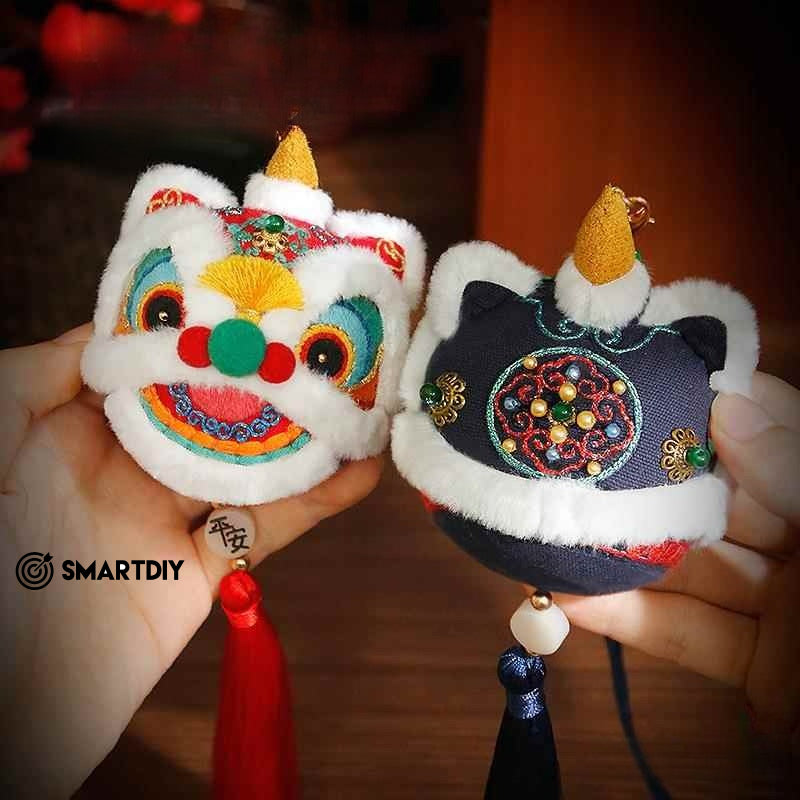 Lion dance safe talisman embroidery DIY material bag antique sachet carry-on keychain car pendant finished product gift